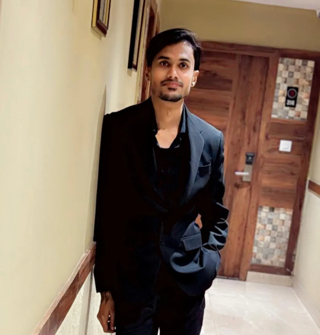 Sumit Gupta Photo